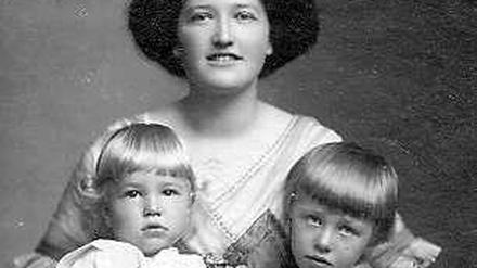 Lucie Strewe ging mit 20 Jahren 1920 mit ihrem Mann für zwölf Jahre nach China, wo sie ihre beiden Söhne auf die Welt brachte.