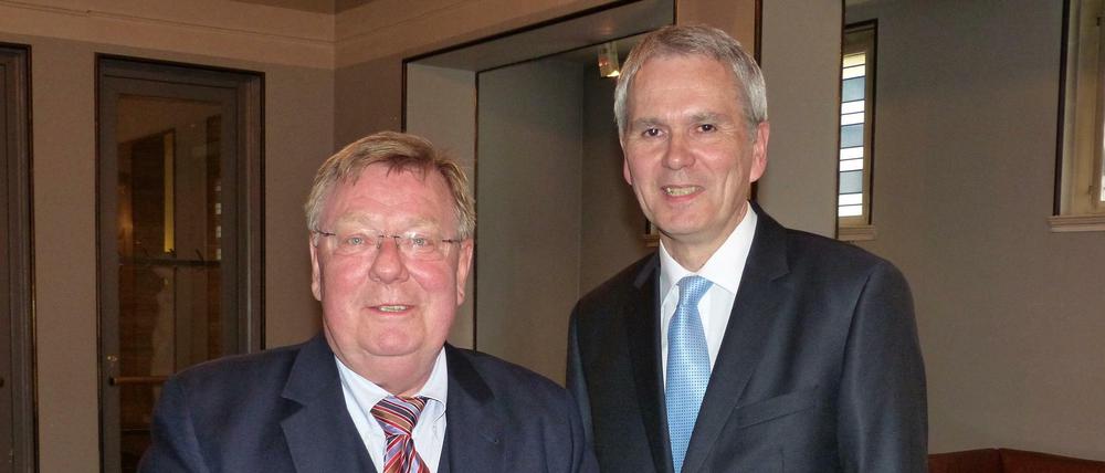 Einer kommt und einer geht. Frank Mückisch (rechts) wird ab dem 1. Juli den langjährigen Stadtrat Norbert Schmidt beerben. Beide sind in der CDU.