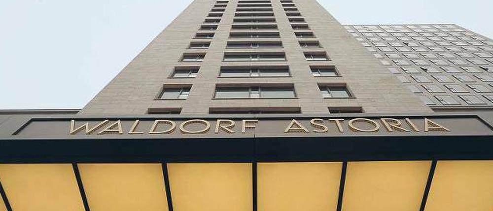 Im Hotel Waldorf-Astoria sprachen Anrainer der City West über mögliche Pflichtabgaben für deren Aufwertung.