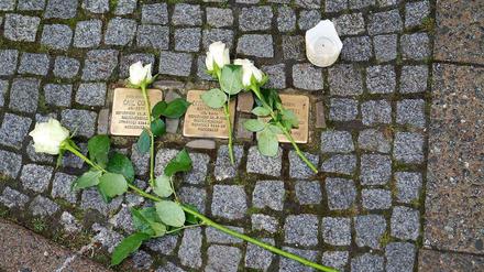 In Gedenken an die Opfer: Stolpersteine in der Dahlmannstraße.