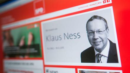 Trauer. Ein Foto von Klaus Ness auf der Internetseite der Brandenburger SPD.