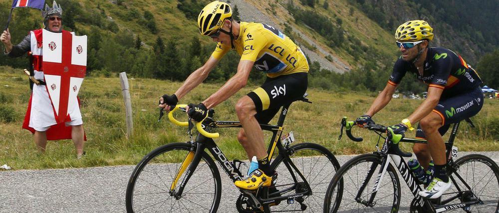 Schaufahren, auch für den Sponsor. Tourgewinner Chris Froome (in Gelb) bei der diesjährigen Tour de France.