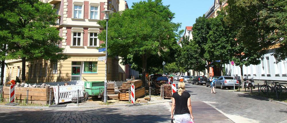 Altbau-Fassaden im Kaskelkiez (Kaskelstraße) in Berlin-Lichtenberg.