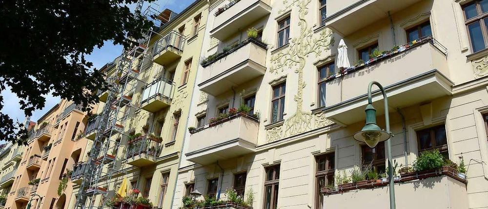 So soll die neue Wohnung aussehen: mit Balkon und am besten in zentraler, beliebter Lage, wie hier in Friedrichshain.