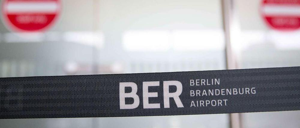 Das Chaos um den Hauptstadtflughafen BER will nicht enden.