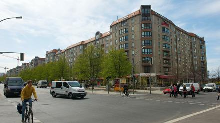 In den Plattenbauten an der Wilhelmstrasse sollen nach Angaben von Mietern viele Wohnungen leerstehen. Über mögliche Beschlagnahmen hat aber noch niemand spekuliert.