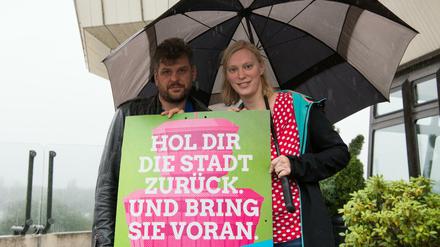 Die Berliner Landesvorsitzenden von Bündnis 90/Die Grünen, Nina Stahr und Werner Graf.