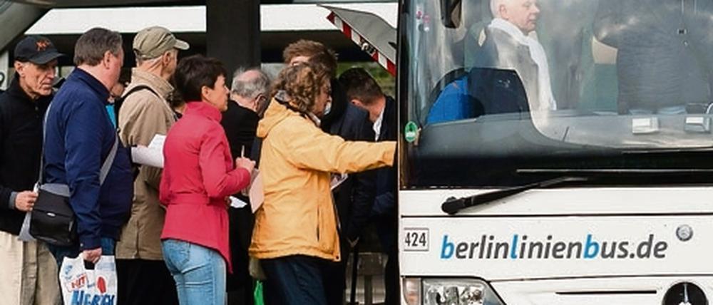 Nach 70 Jahren fährt nun der letzte Berlin Linien Bus. 