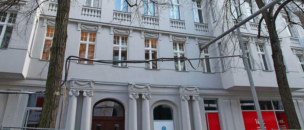Das denkmalgeschützte Gebäude des Ex-Hotels Bogota an der Schlüterstraße ist fast fertig saniert. Mieter aus der Modeszene sind Wolfgang Joop und Karl-Heinz Müller. 