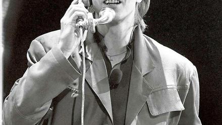 David Bowie bei seinem Konzert vor dem Reichstag im Jahr 1987.