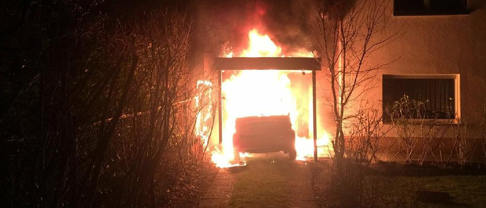 In der Nacht zum 1. Februar 2018 brannte das Auto des Linkenpolitikers Ferat Kocak. 