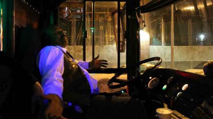 Der beste Busfahrer der Welt fuhr uns durch New York. Im Hintergrund läuft Old-School HipHop.
