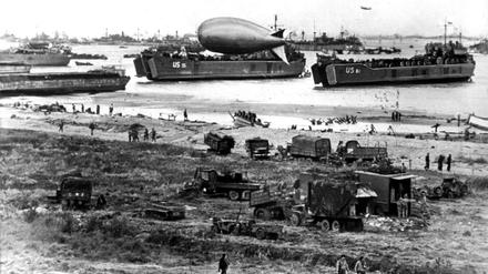 Am 6. Juni 1944 landeten die Alliierten in der Normandie. Am 8. Mai 1945 endete der Zweite Weltkrieg in Europa mit der Kapitulation Deutschlands. 