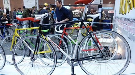 Auf der Berliner Fahrradmesse zeigt man sich und sein Fahrrad als Lifestyle-Kombi - Gäste wie Aussteller.