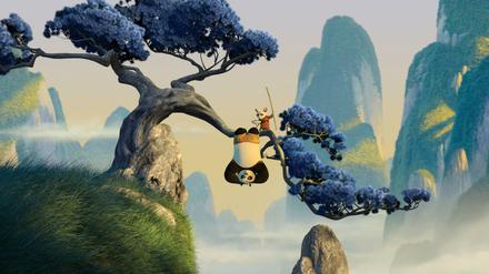 Auch ein Panda macht mal Pause. Eine Szene aus dem 2008 veröffentlichten Animationsfilm "Kung Fu Panda".