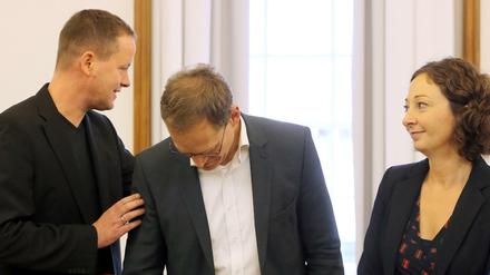Der Landesvorsitzende der Linken, Klaus Lederer (l-r), der Regierende Bürgermeister Michael Müller (SPD) und die Fraktionschefin der Grünen, Ramona Pop. 