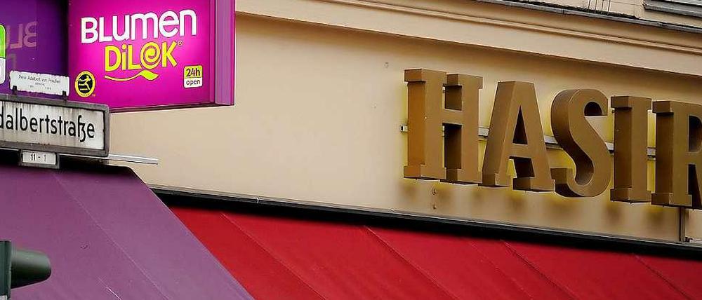 Die Inhaber der Hasir-Grillhäuser besitzen mehrere Hotels in Berlin. Zurzeit bauen sie eine Luxusunterkunft in Mitte.