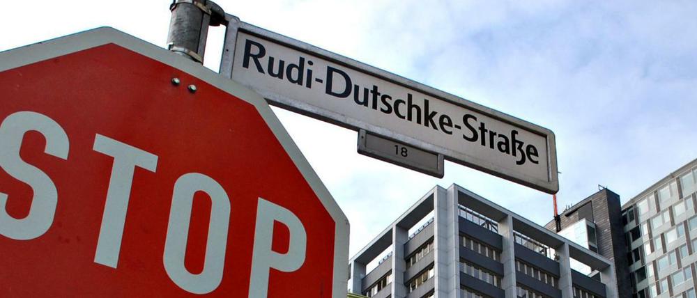 Die Rudi-Dutschke-Straße in Berlin Kreuzberg wurde nach einem Bürgerentscheid nicht nach einer Frau benannt.