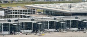 Noch geht nichts am zukünftigen Hauptstadtflughafen BER in Schönefeld - hier Mitte Juni.