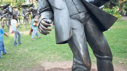 Tod in Manila. Ein Rizal-Denkmal in der philippinischen Hauptstadt. F.: Imago/Xinhua