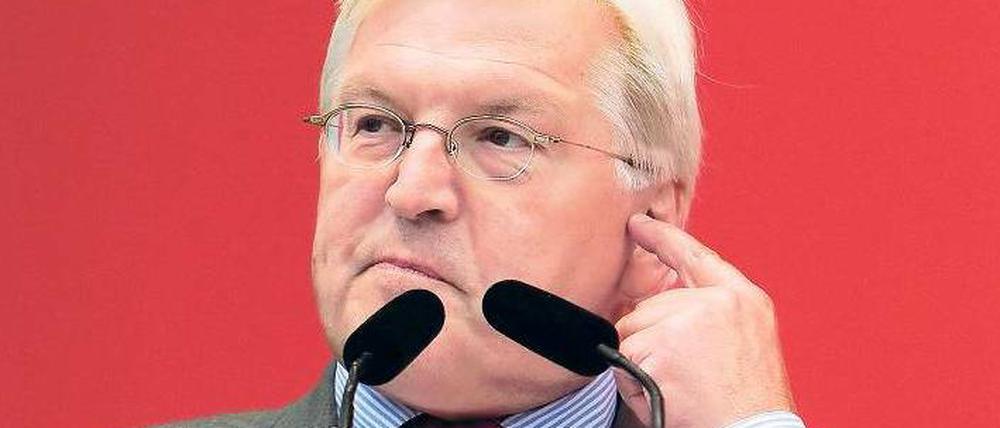 Ein Essen mit Folgen. Frank-Walter Steinmeier, im Bundestagswahlkampf 2009 der SPD-Spitzenkandidat in Brandenburg, wird nun von Mails eingeholt, die angeblich aus dem gestohlenen Laptop von Ex-Minister Rainer Speer stammen.