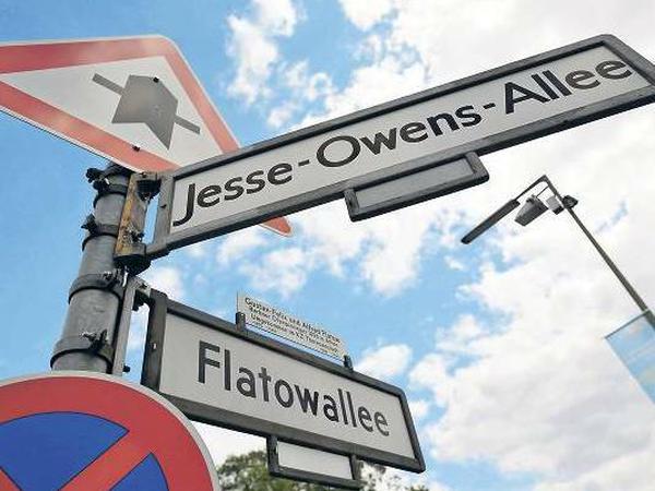 Seit 30 Jahren gibt es am Olympiagelände die nach ihm benannte Straße, die Flatowallee, zuvor Reichssportfeldstraße, folgte 1997.