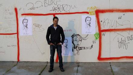 Gesicht für die Stadt. Shaan Syeds Freund Andrew Hull starb 2010 bei einem Fahrradunfall. Daraufhin hängte Syed Plakate mit dessen Konterfei in vielen Städten auf. Daraus hat er nun ein Buch gestaltet, das er heute in Berlin vorstellt. Foto: privat