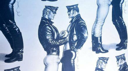Männlich, muskulös. Tom of Finland zeichnete Männer vorzugsweise in Lederklamotten – und keineswegs weiblich, wie es ein gängiges Klischee in den 50er Jahren war.