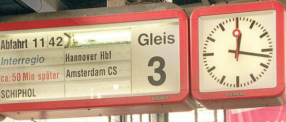 Lange her. 1998 hielt am Bahnhof Zoo noch ein Interregio nach Amsterdam. Verspätung gab’s auch. 