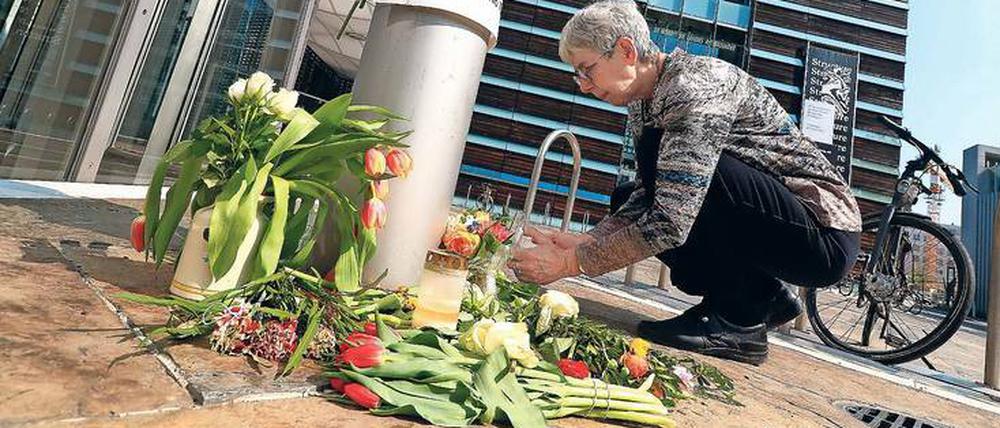 Die Trauer um die Terroropfer ist angesichts der zahlreichen Anschläge weltweit auch in Berlin Teil des Alltags geworden.