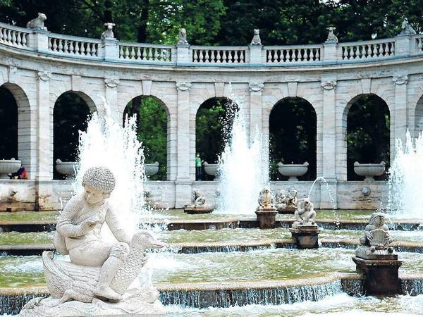 Fabelhafte Stadt. Im Volkspark Friedrichshain rauscht seit 104 Jahren der „Märchenbrunnen“.