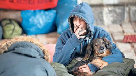 Dieser Slowake ist einer von etwa 2000 Menschen, die ohne Obdach in Hamburg leben. 