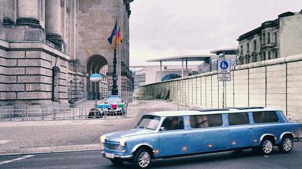 Die Rückseite des Reichstags aus aktuellen und historischen Fotos zusammengesetzt.