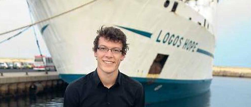 Heimathafen.Drei Jahre war Doron Lukat, 24, aus Spandau auf dem Helfer-Schiff. Die „Logos Hope“ ist etwa in Europa, Asien, der Karibik, der arabischen Welt im Einsatz.