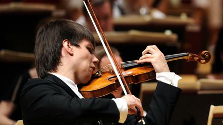 Der Violinvirtuose Sergey Dogadin entlockte spielte zum Auftakt der Brandenburgischen Sommerkonzerte in der Kreuzkirche in Königs Wusterhausen.