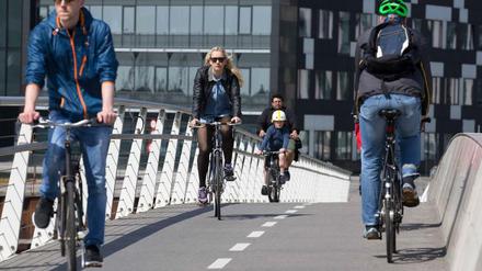 In Kopenhagen rollt der Radverkehr auf großzügig gebauten Wegen.