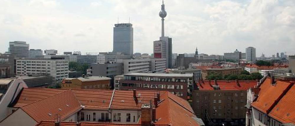 Das IW warnt vor einer Spekulationsblase auf dem Berliner Immobilienmarkt.