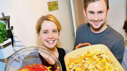 Geschmack dank App. Verena Hubertz hat "Kitchen Stories" mitgegründet. Ole Reckzeh arbeitet bei dem Berliner-Start-up, das Hobbyköchen hilft. 