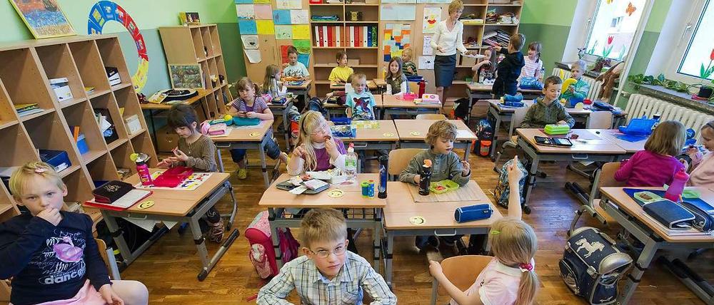 Die Konkurrenz wirbt kreativer als Brandenburg um Lehrer für kleine Klassen – aber mit weniger Erfolg. Für 70 Prozent der brandenburgischen Stellen sind Bewerber bereits eingestellt. Berlin kann davon nur träumen.