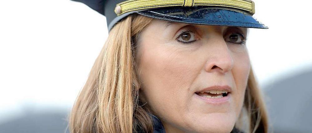Die amtierende Polizeipräsidentin Margarete Koppers will in belasteten Gegenden mehr Beamte einsetzen.