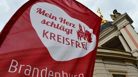 Erfolgreicher Protest. In den vergangenen Jahren hat es zahlreiche Demonstrationen gegen die geplante Brandenburger Gebietsreform gegeben. Am Mittwoch wurde das Vorhaben von der Landesregierung gestoppt. 