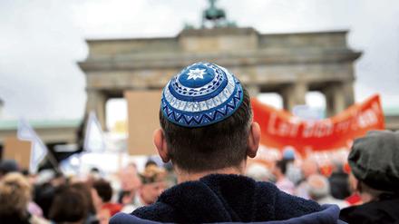Kippa tragen in der Öffentlichkeit gilt unter Juden als Sicherheitsrisiko.