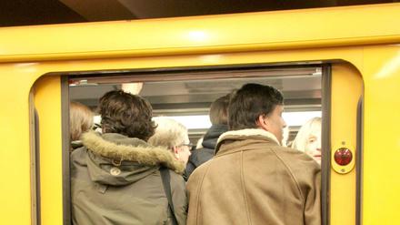 Verrücktbleiben bitte! Der Bahnstreik macht die U-Bahn-Fahrt zur Herausforderung.