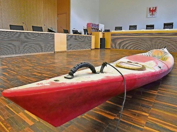 Das Kanu, mit dem der Berliner Immobilienbanker entführt wurde. So sieht es zumindest das Landgericht.