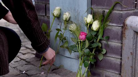 Gedenken an Terroropfer. Am Paula-Fürst-Gymnasium herrscht große Trauer über den Tod einer Lehrerin und zweier Schülerinnen. 