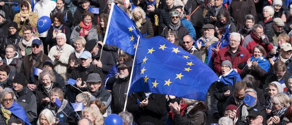 In Berlin setzten zuletzt tausende Menschen beim Pulse of Europe ein Zeichen für ein geeintes Europa.