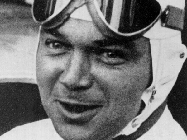 Der Rennfahrer Rudolf Caracciola.