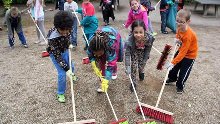 Die Schüler der Kolumbus-Grundschule hatten viel Freude am Aktionstag Saubere Sache.
