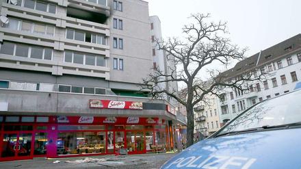 In einem Wohnhaus in der Ebersstraße in Schöneberg hat es am frühen Dienstagmorgen gebrannt. 