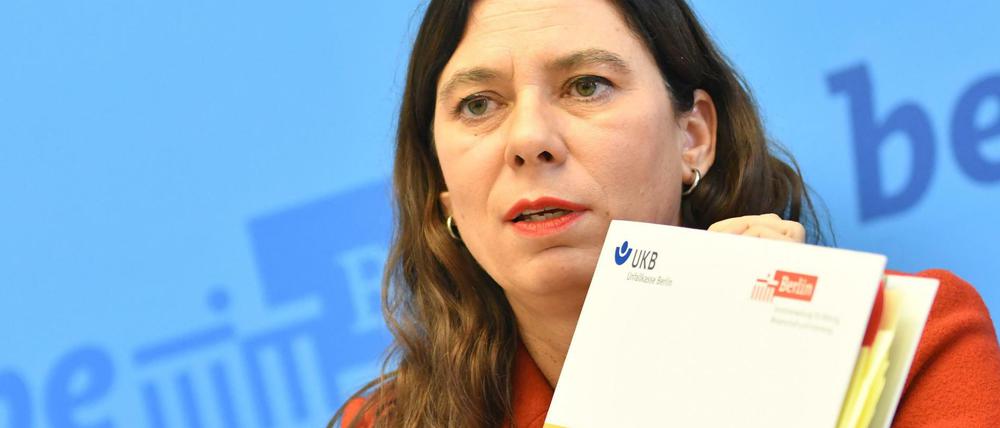 Bildungssenatorin Sandra Scheeres (SPD) will mehr Sicherheit in Berlins Klassenzimmern.